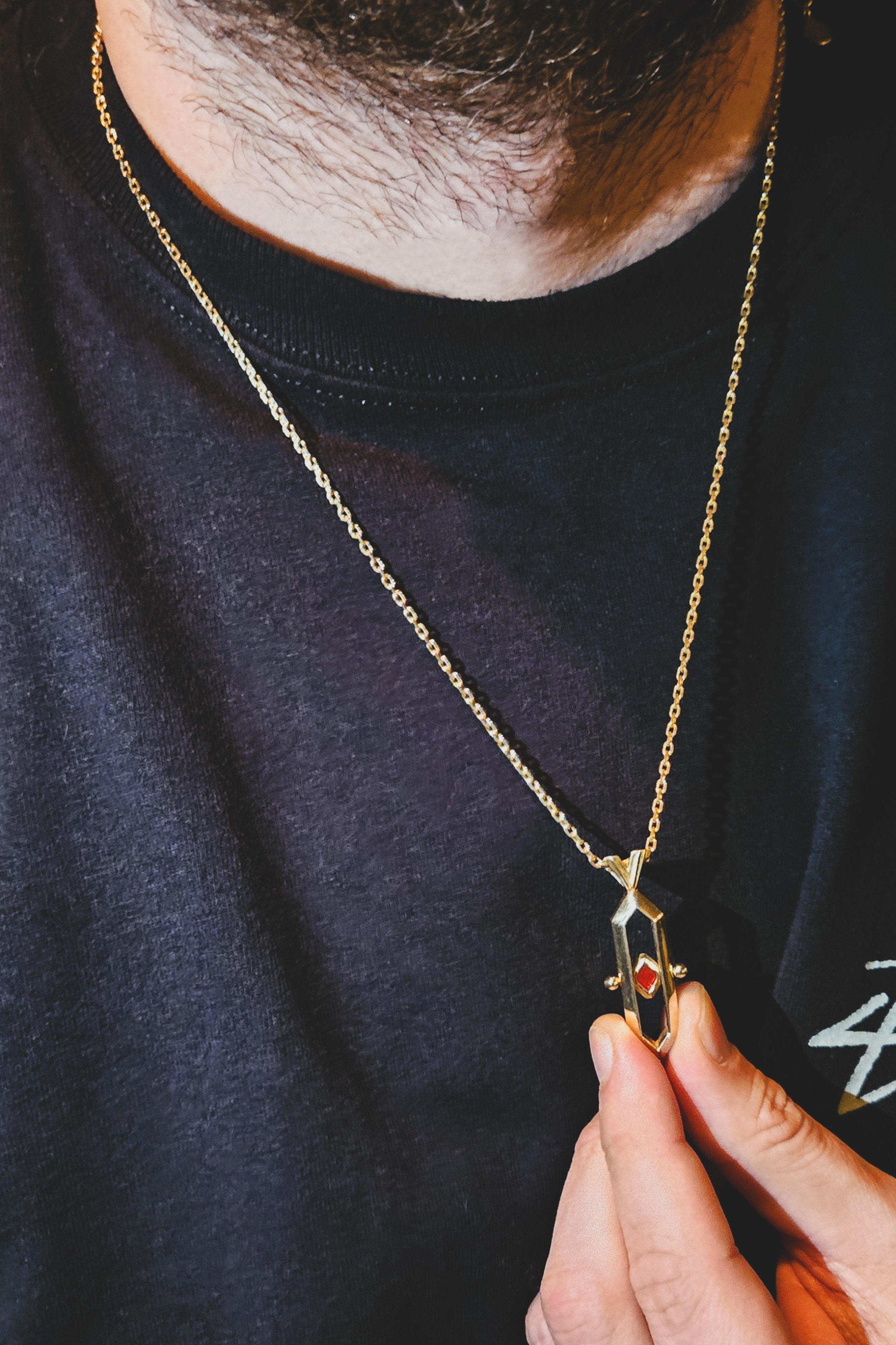 Angie Dikey Altın Kaplama Kolye