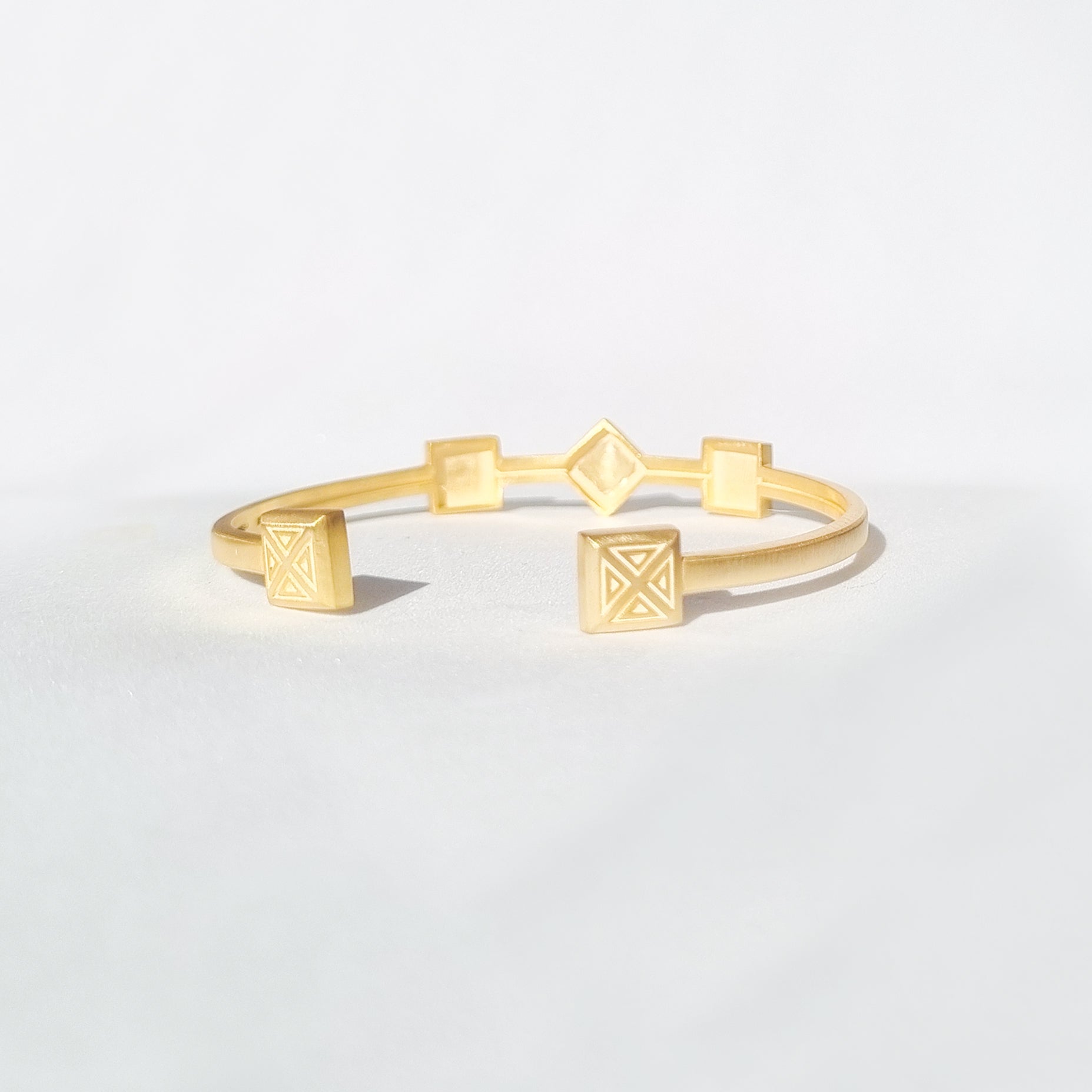 Diff Altın Kaplama Bileklik