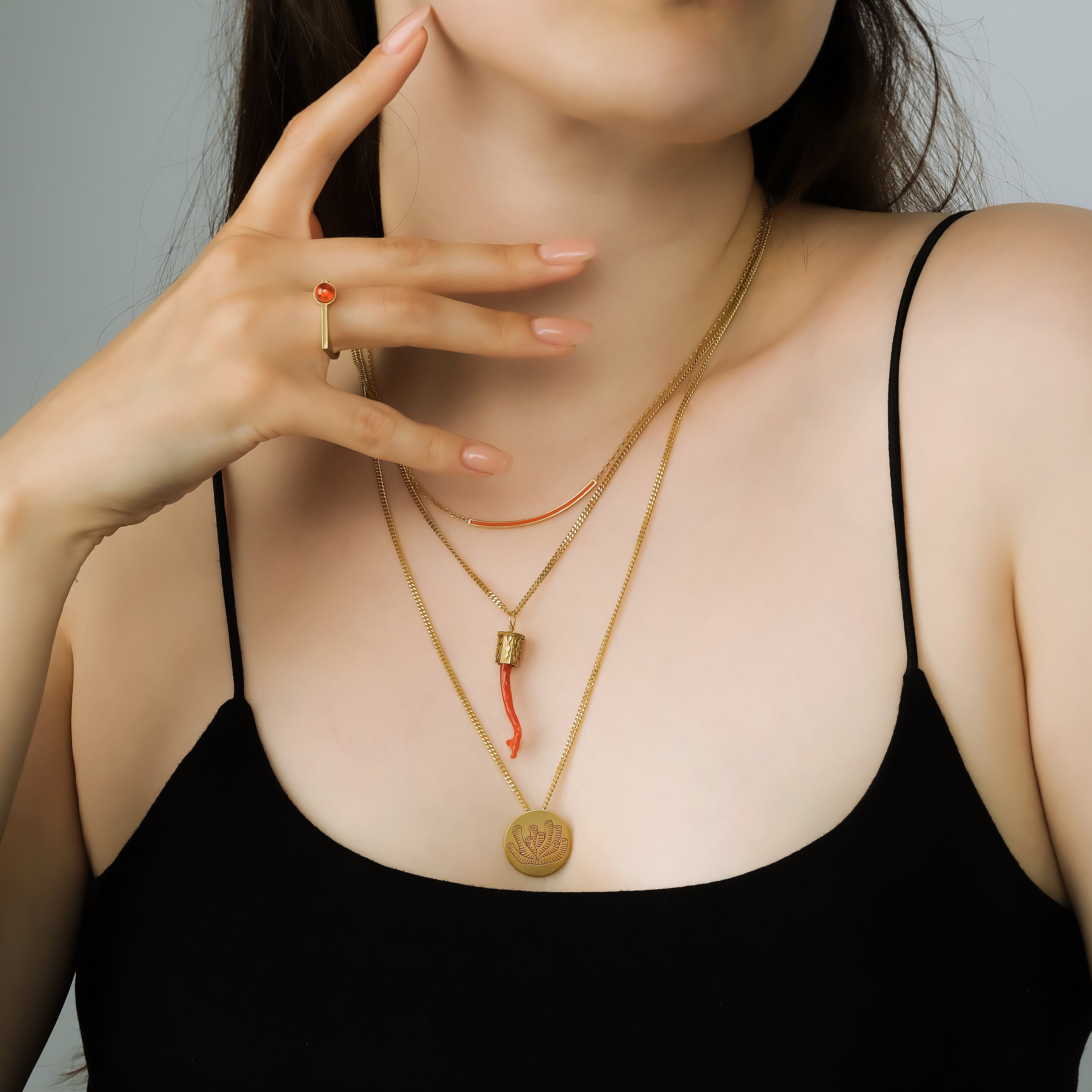 Stick Kırmızı Mineli Kolye